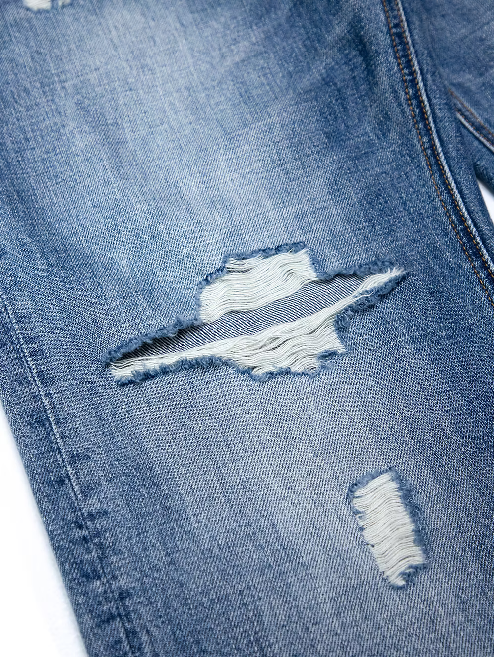 College Patch Distress Denim LIGHT BLUE