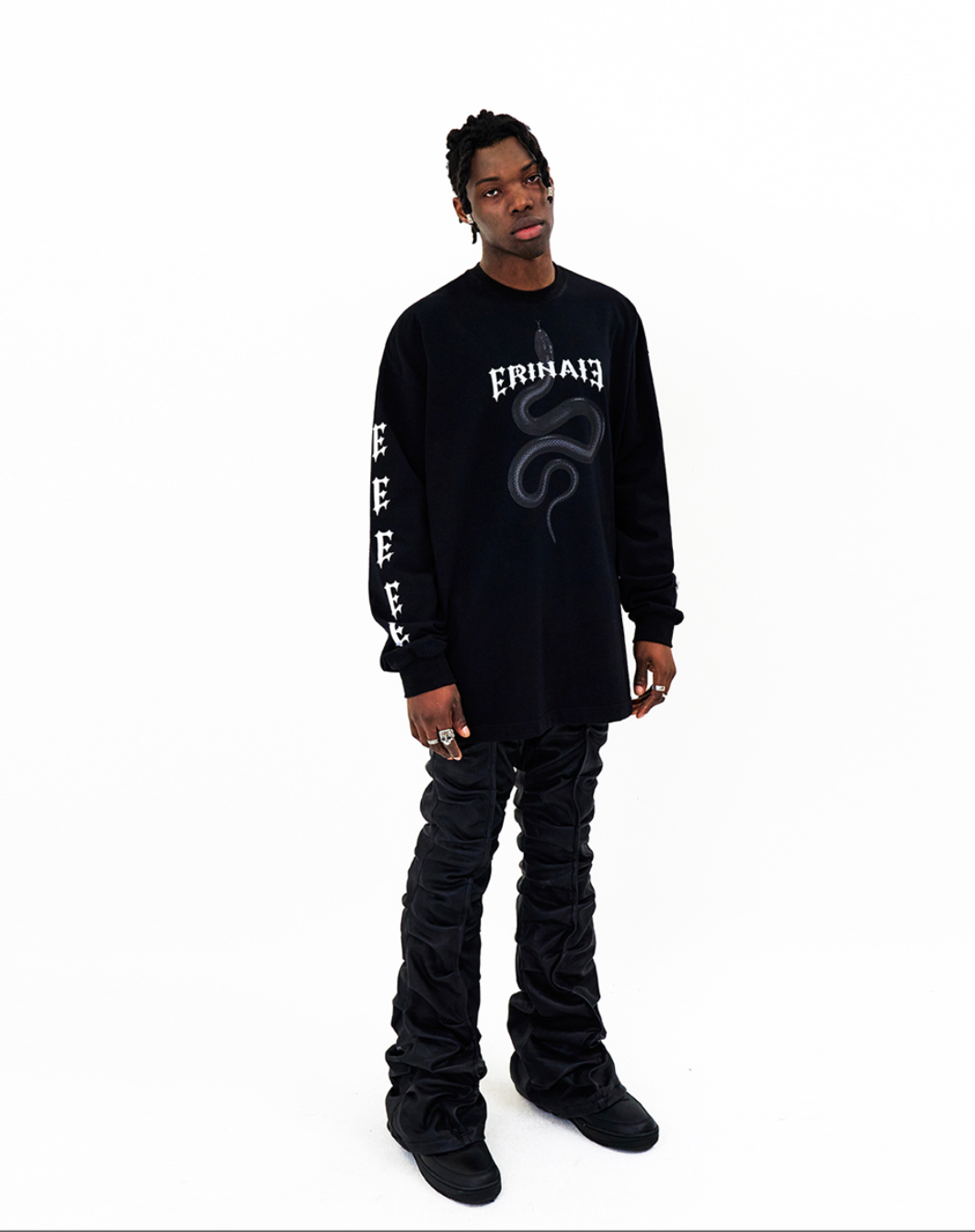 Mamba Logo Long Sleeve Tee BLACK