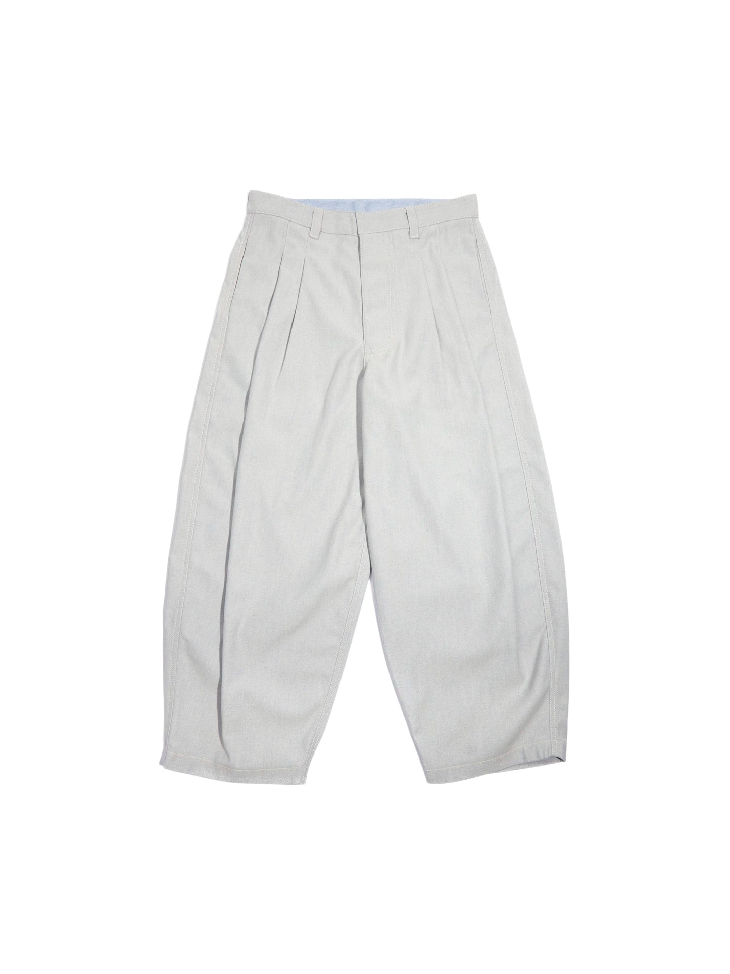 Double Pleated Denim LIGHT BLUE