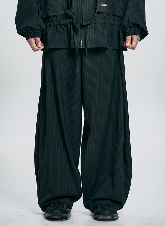 One Tuck Oversized Stripe Trousers BLACK