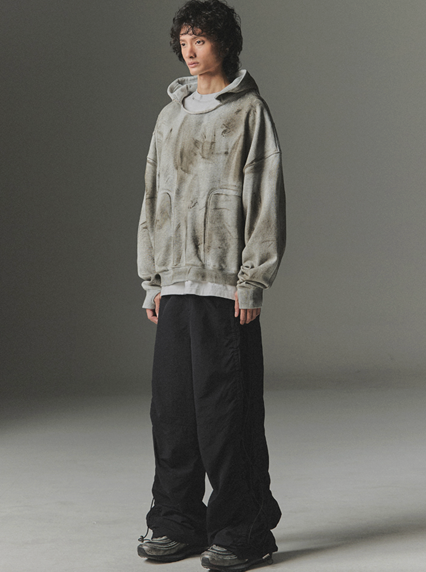 Damage Washed Patch Pullover Hood GREY