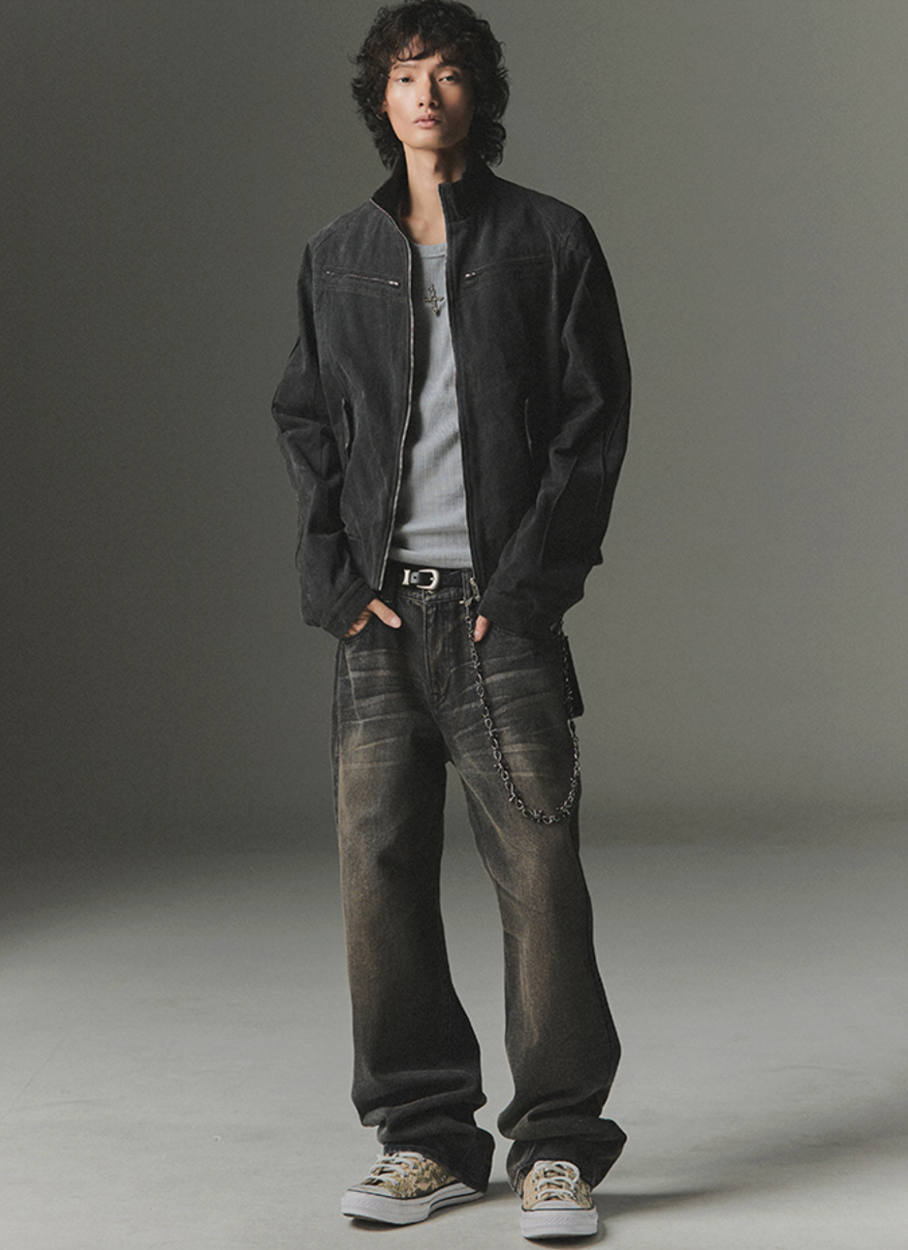 Symbol Stitch Low Rise Flare Fit Denim Pants BLACK