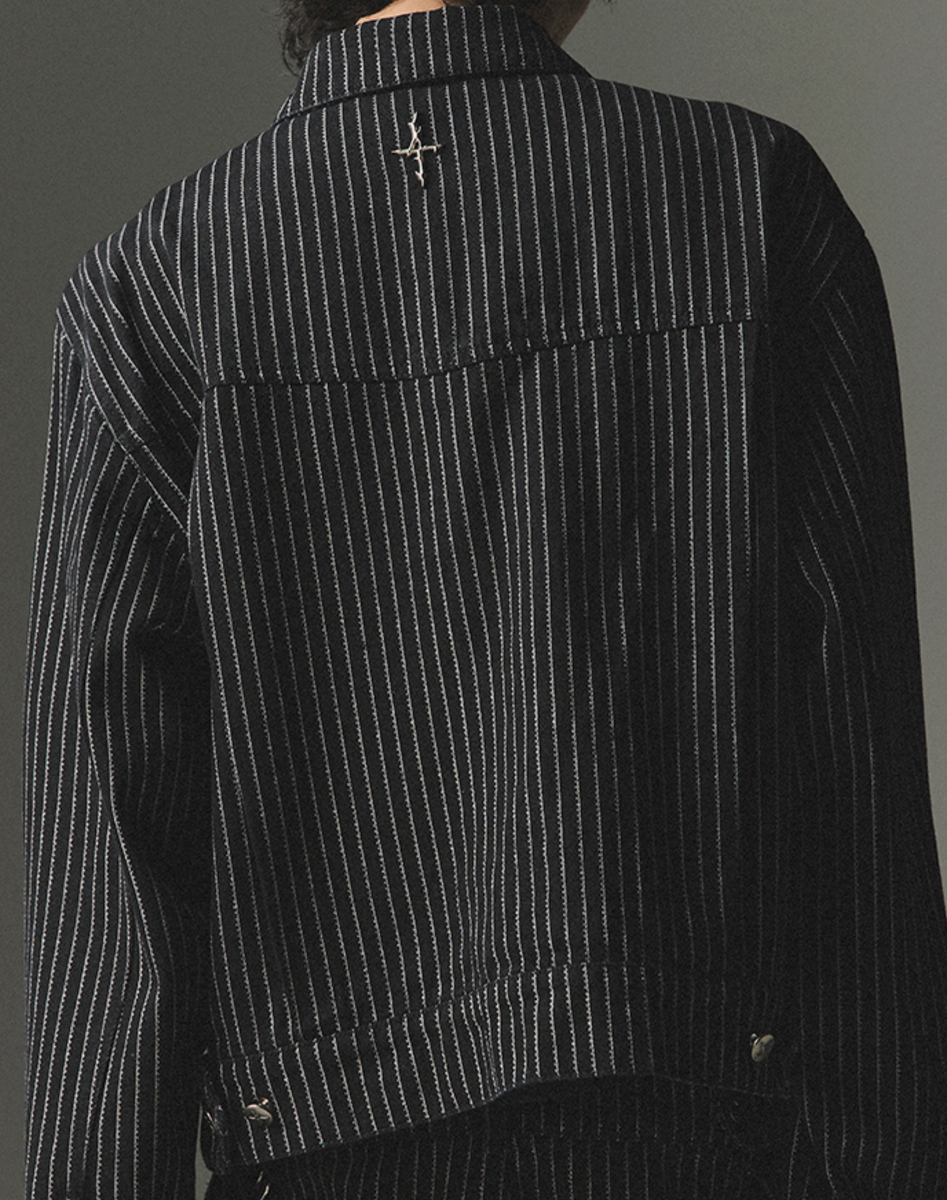 4 Symbol Pendant Stripe Denim Jacket BLACK