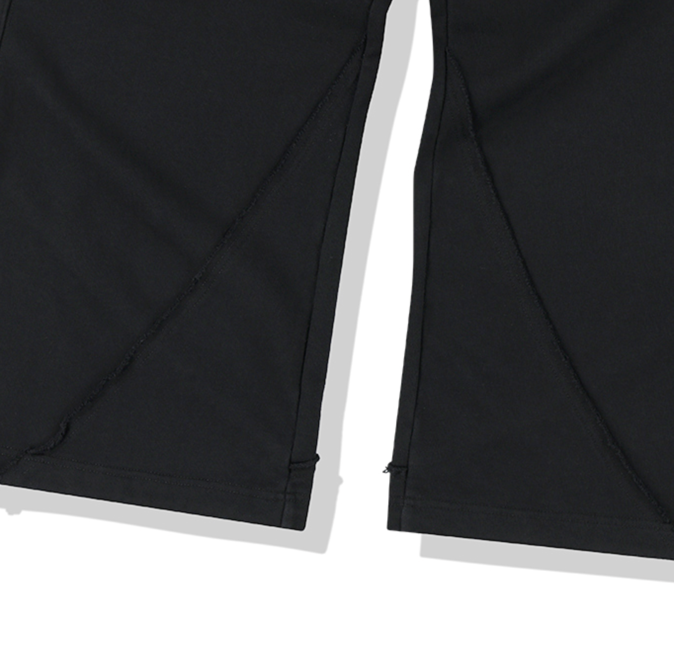 Cut Off Incision Sweat Pants BLACK