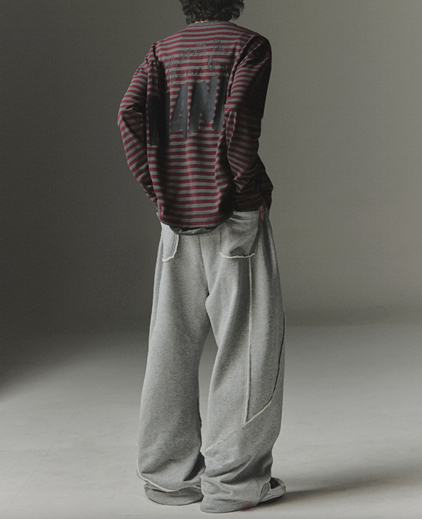 Cut Off Incision Sweat Pants GREY