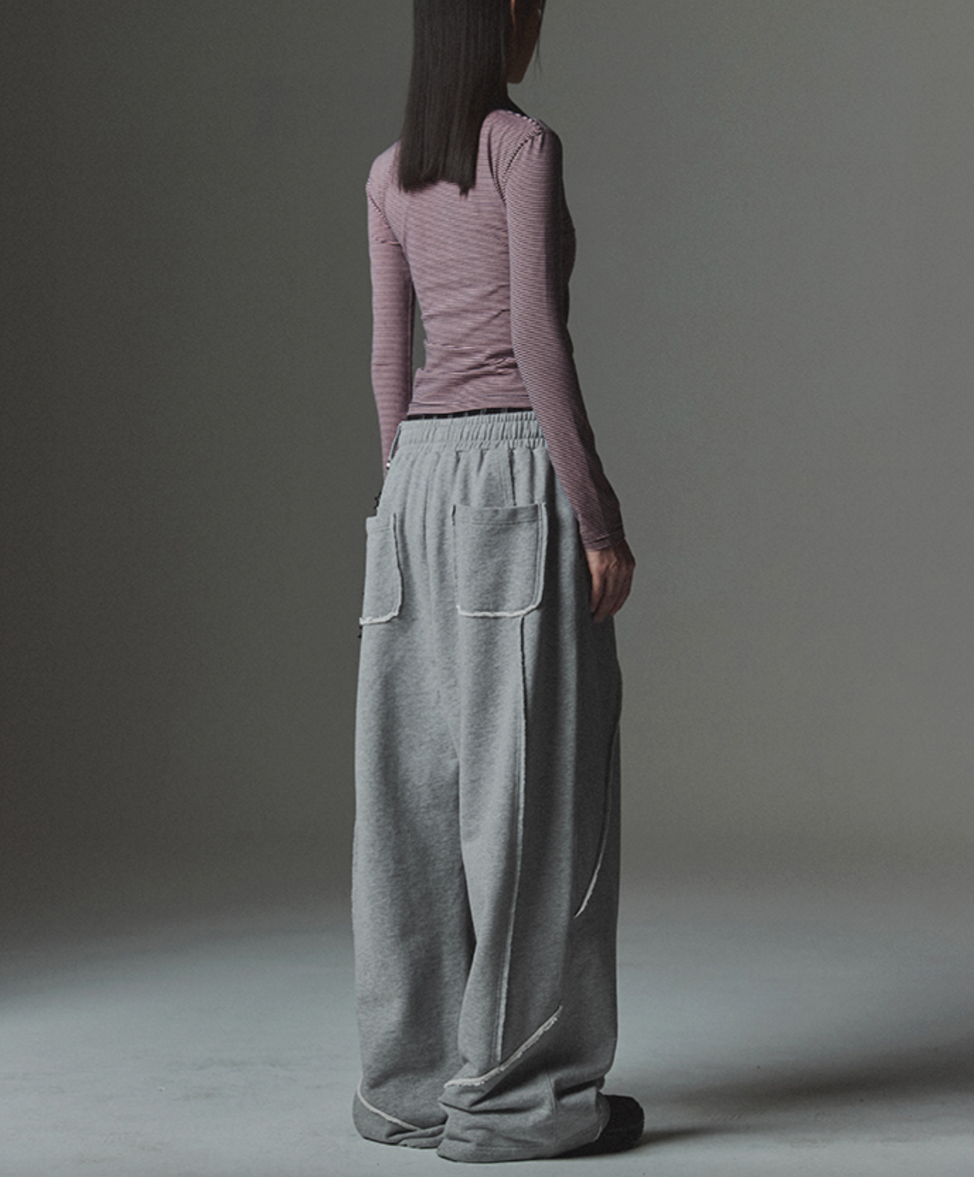 Cut Off Incision Sweat Pants GREY