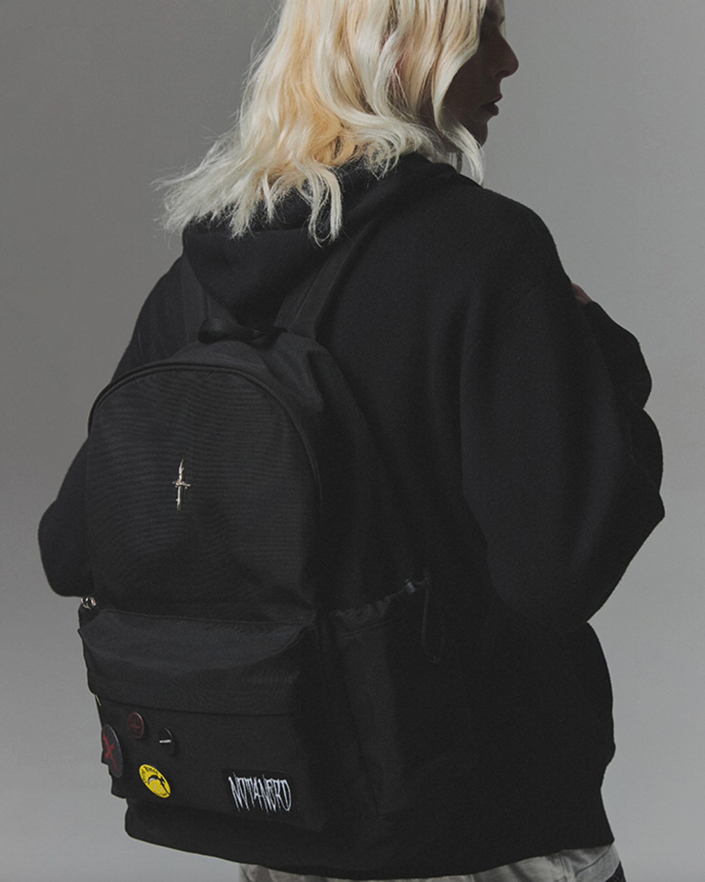 4 Symbol Pendant Patch String Pocket Backpack BLACK