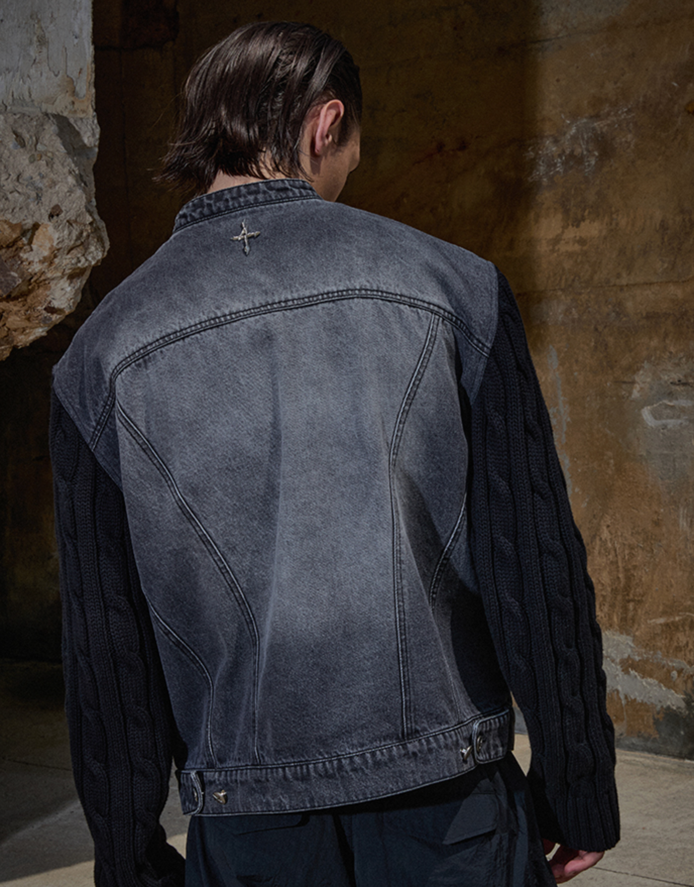 Knit Sleeve Denim Jacket BLACK