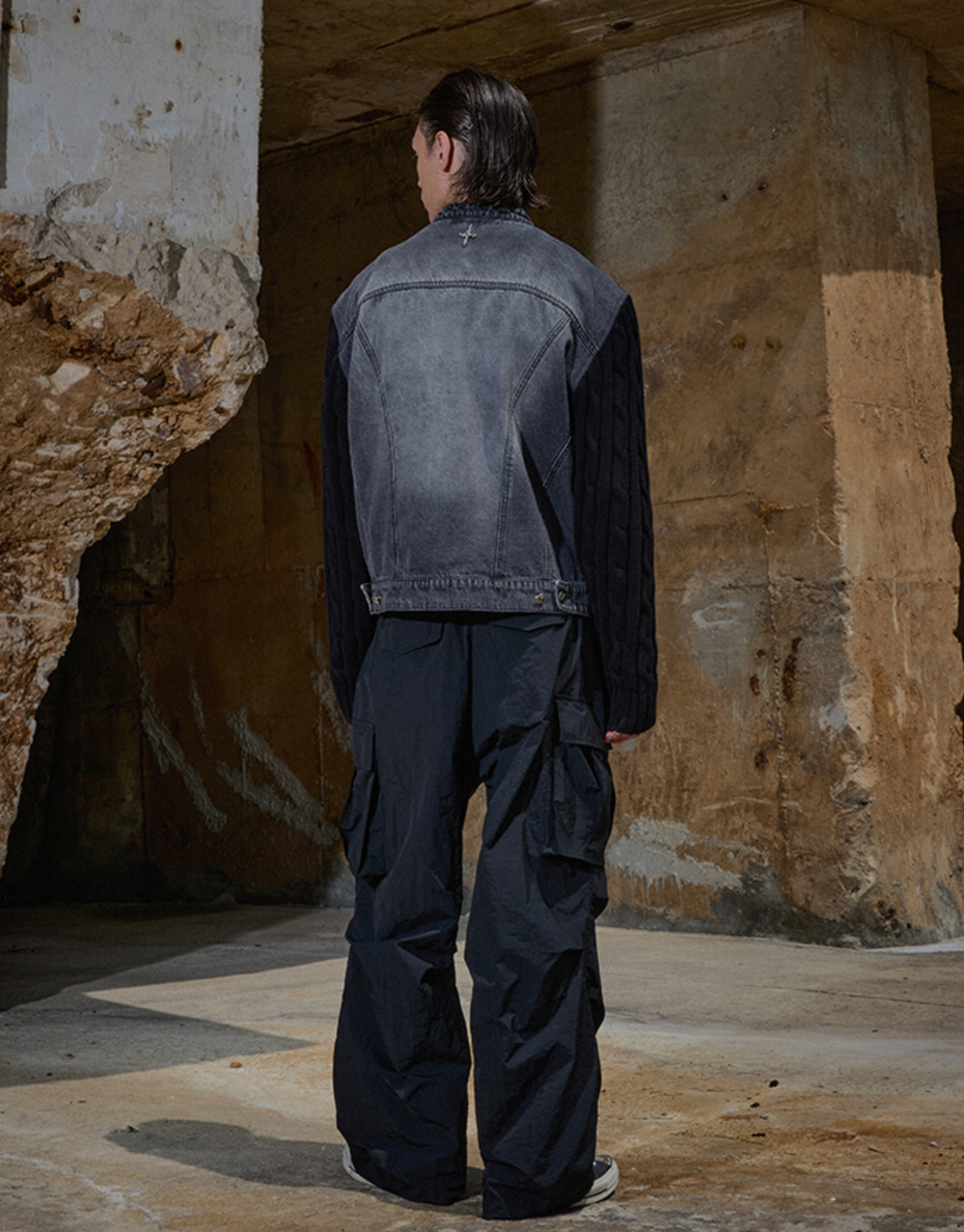 Knit Sleeve Denim Jacket BLACK