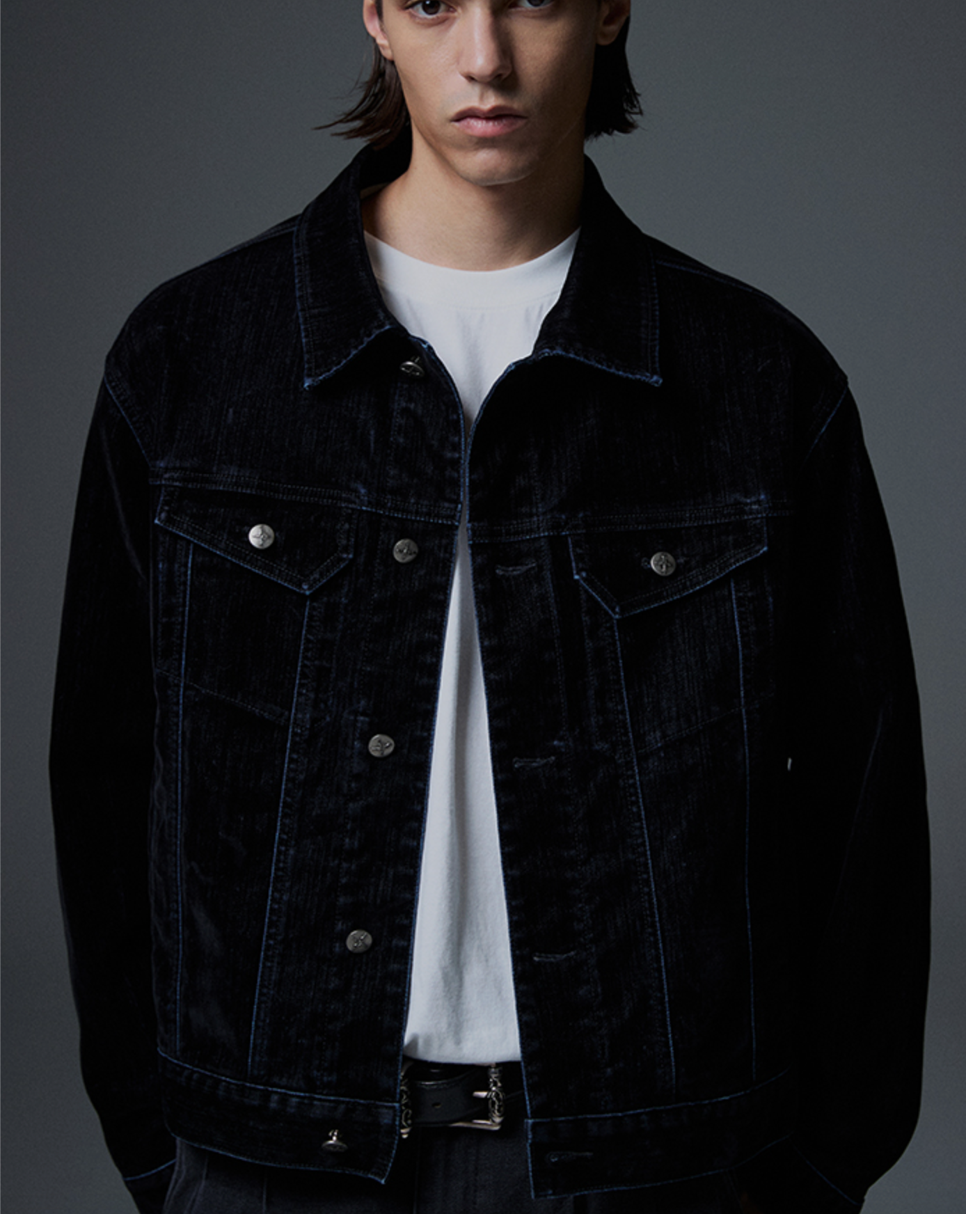 4 Symbol Velvet Like Denim Trucker Jacket BLACK