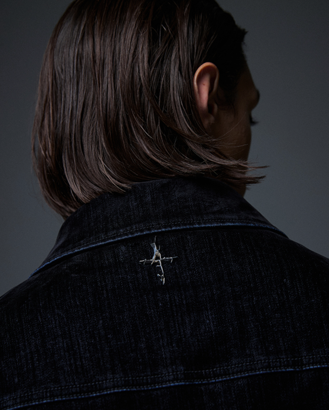 4 Symbol Velvet Like Denim Trucker Jacket BLACK