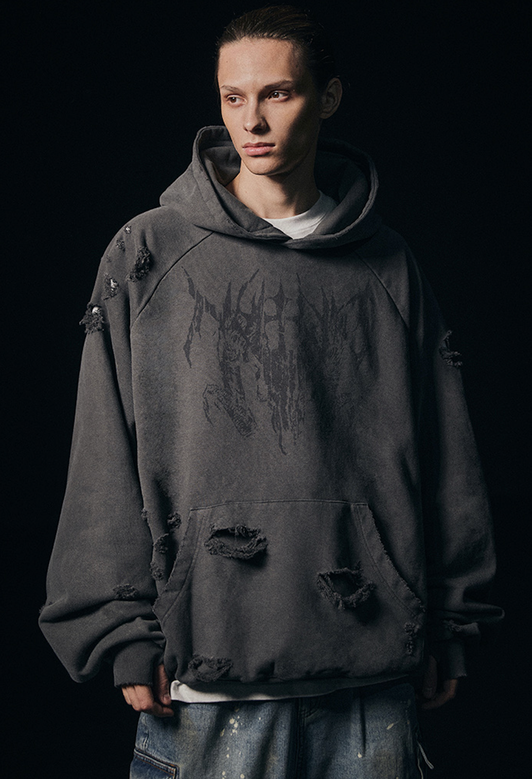 Destroyed Pigment Goat Pullover Hood CHARCOAL
