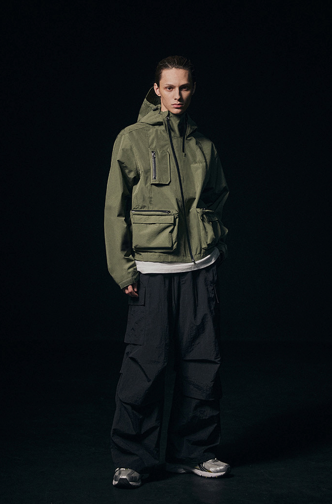 Parachute Nylon Cargo Pants BLACK