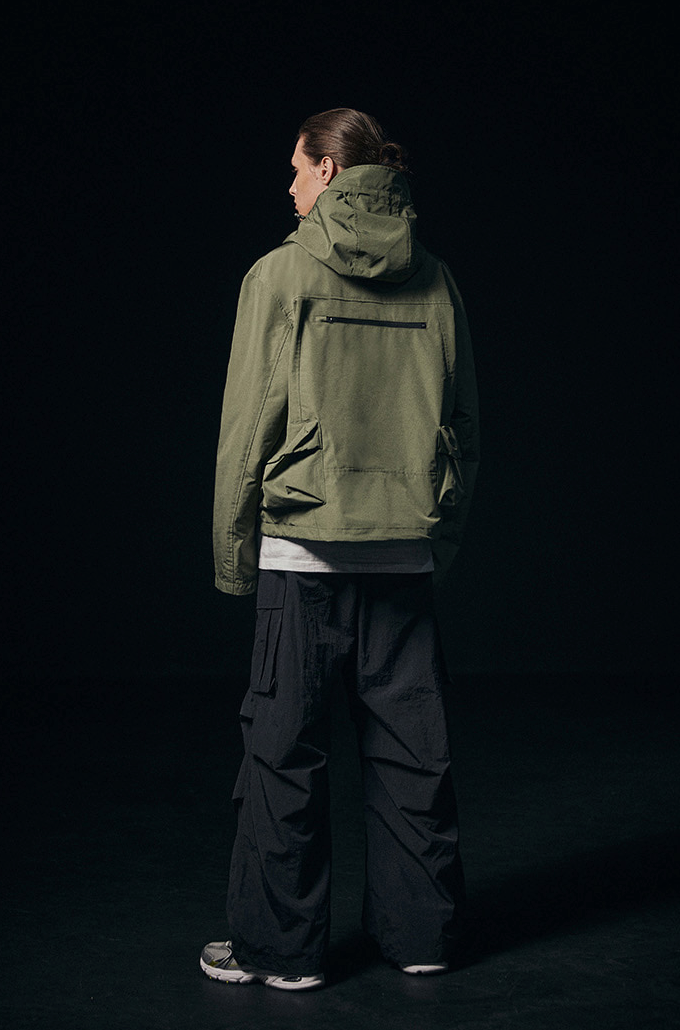 Parachute Nylon Cargo Pants BLACK
