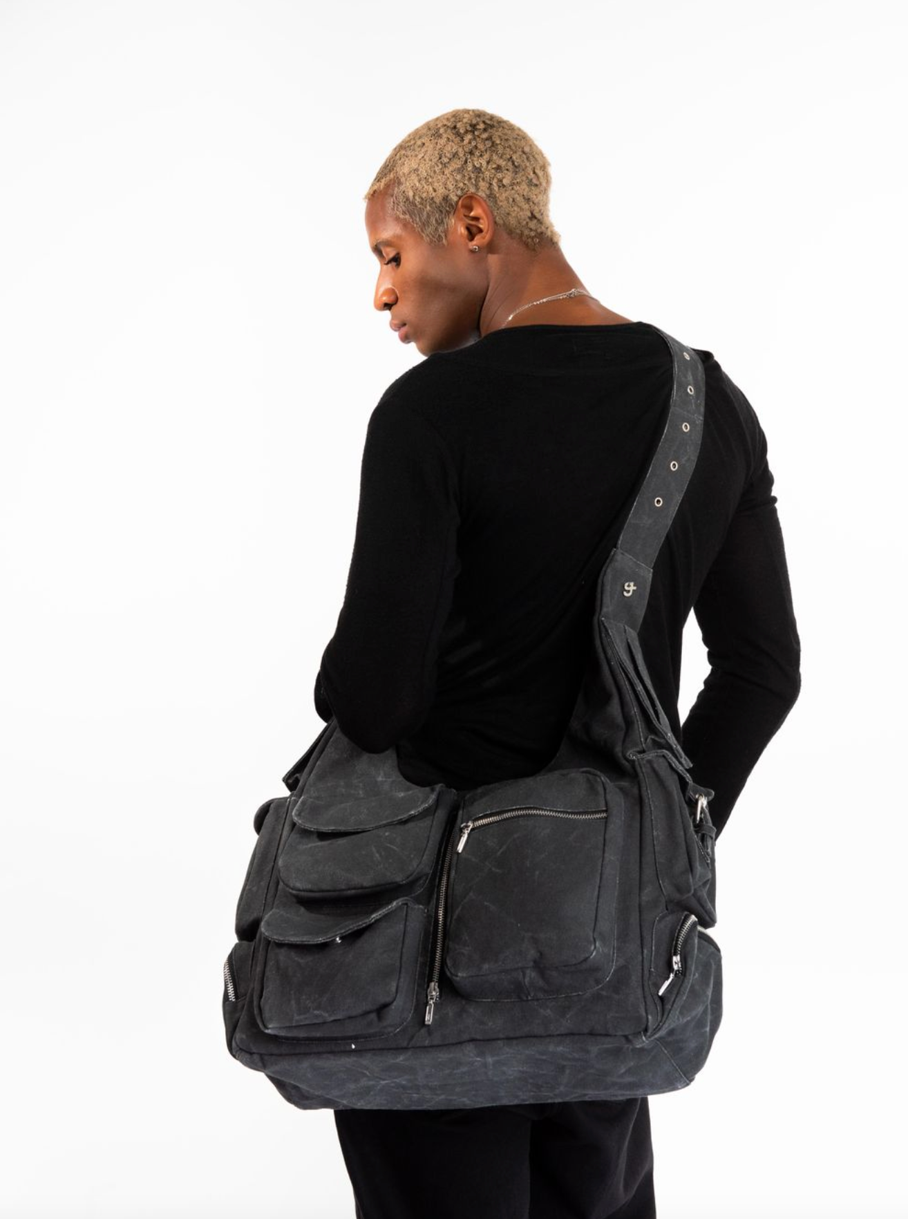 Voyager Bag CHARCOAL