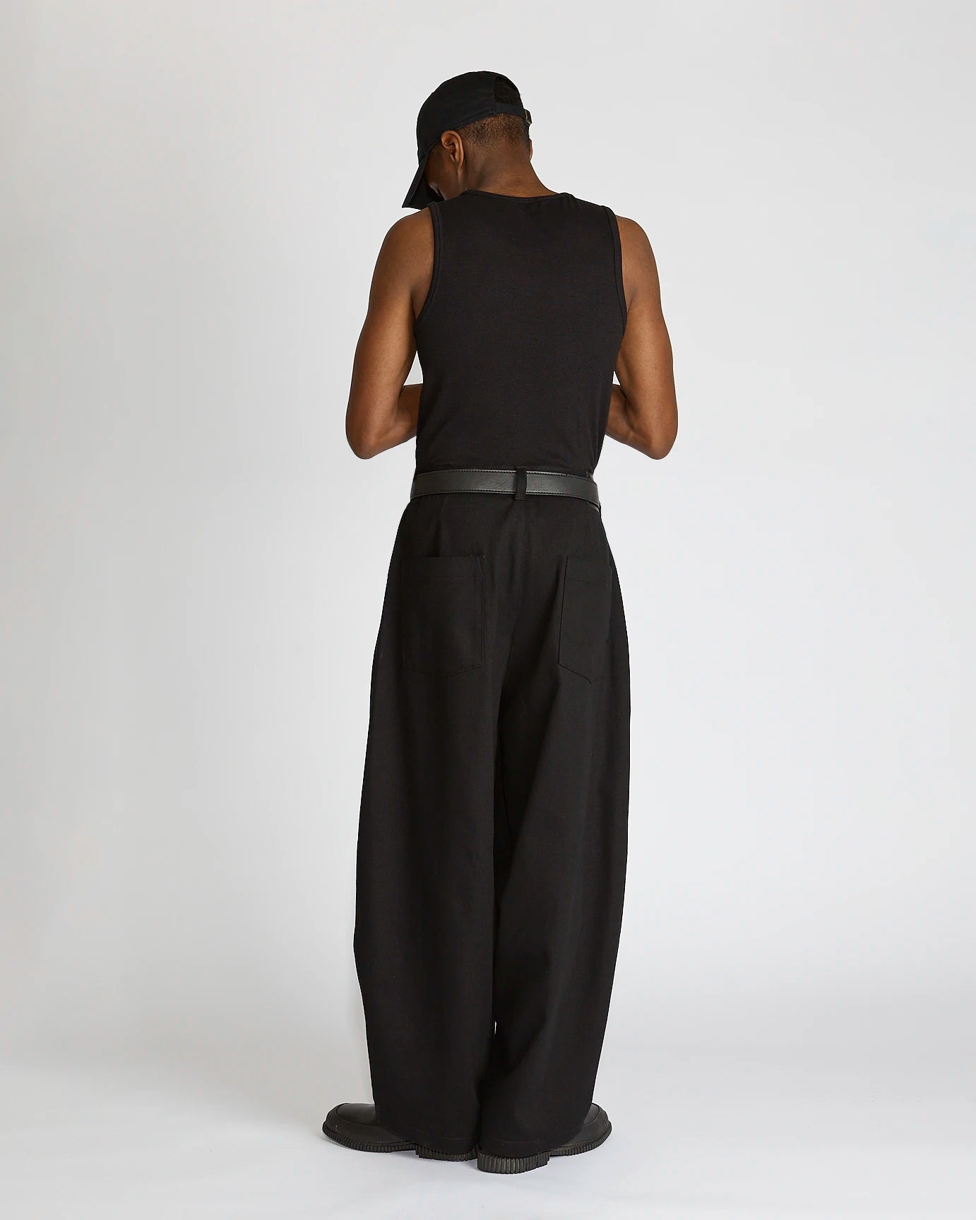 Double Pleated Denim BLACK