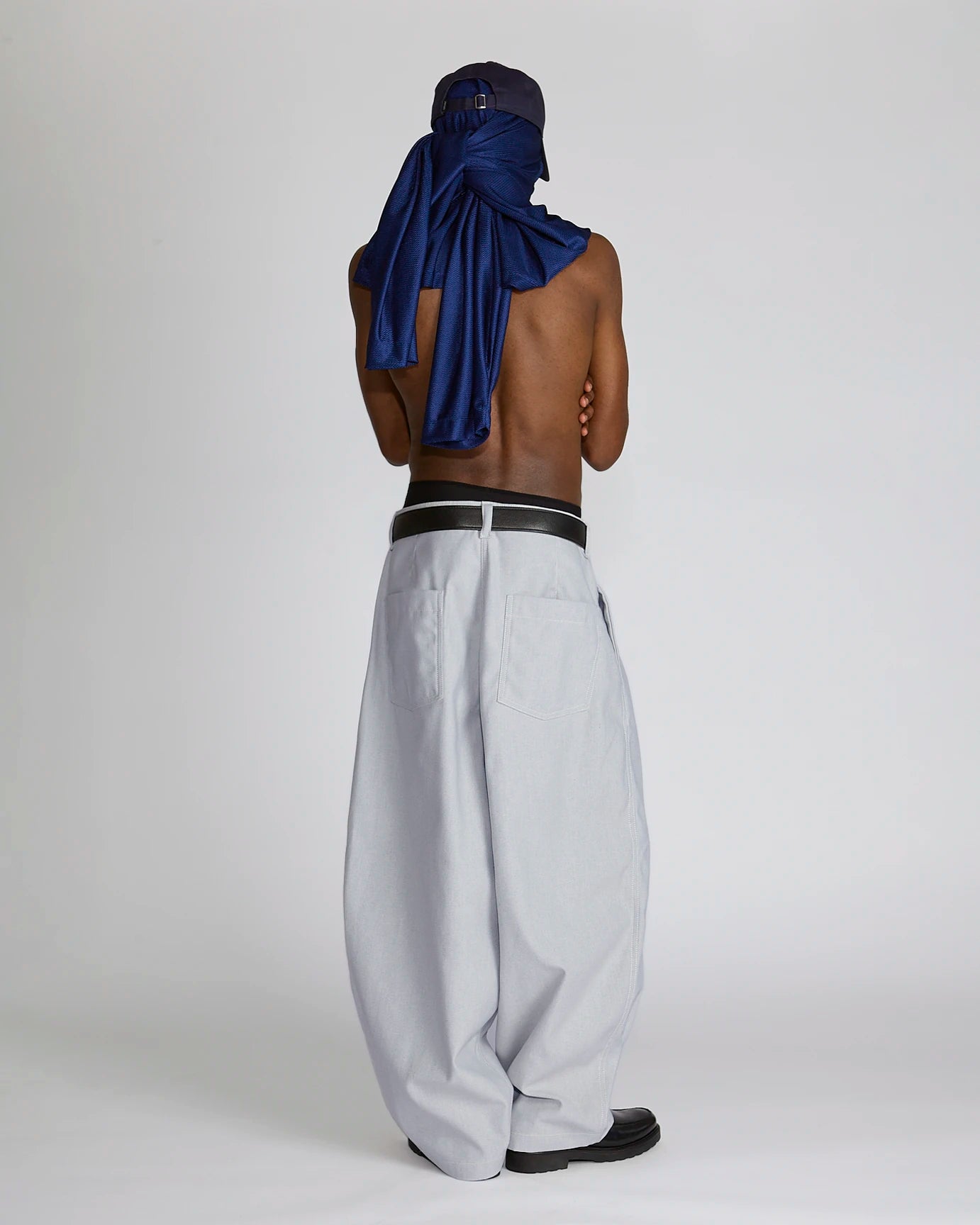 Double Pleated Denim LIGHT BLUE