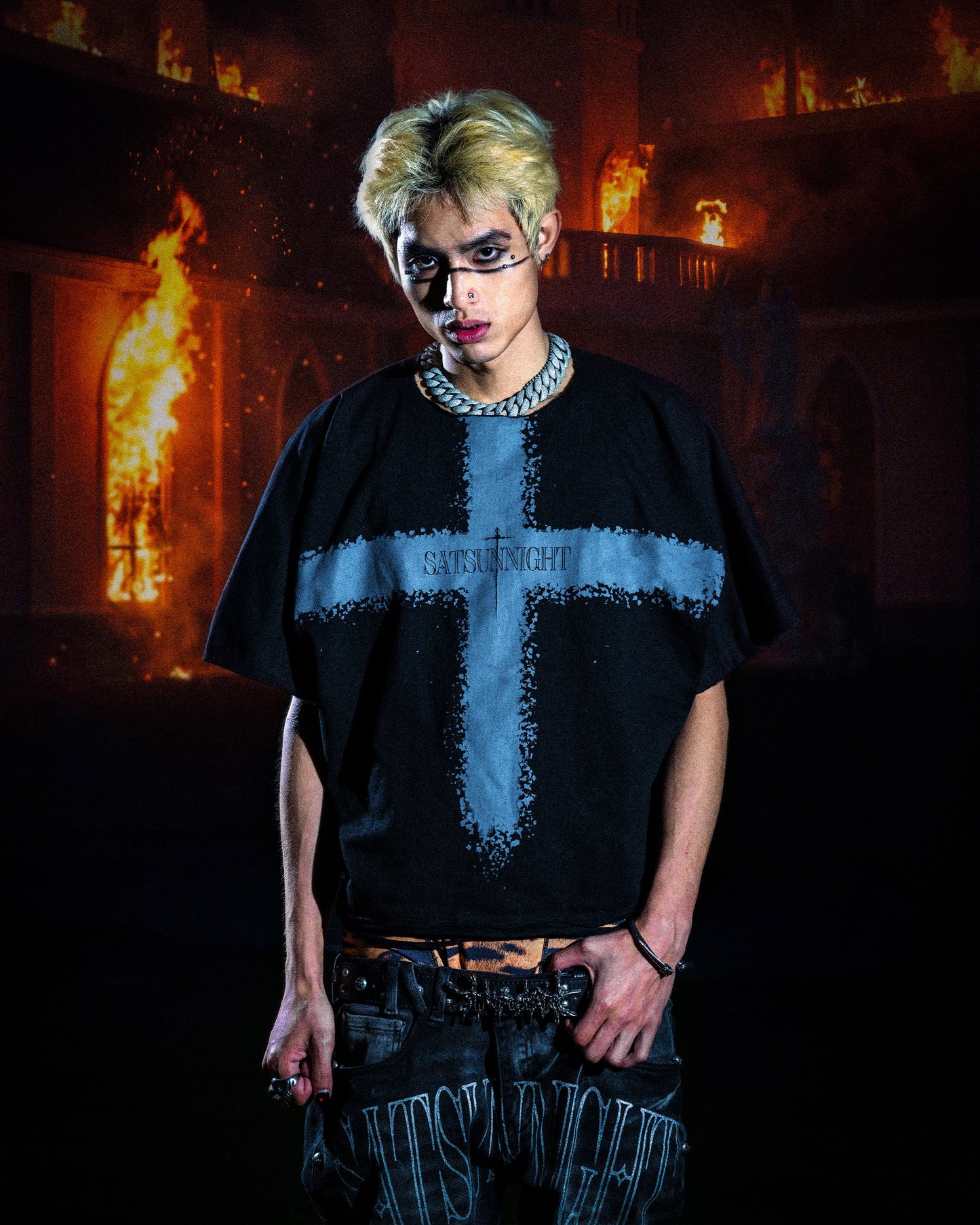 V.06 LOST PEACE CROSS BOTH SIDES T-SHIRT BLACK